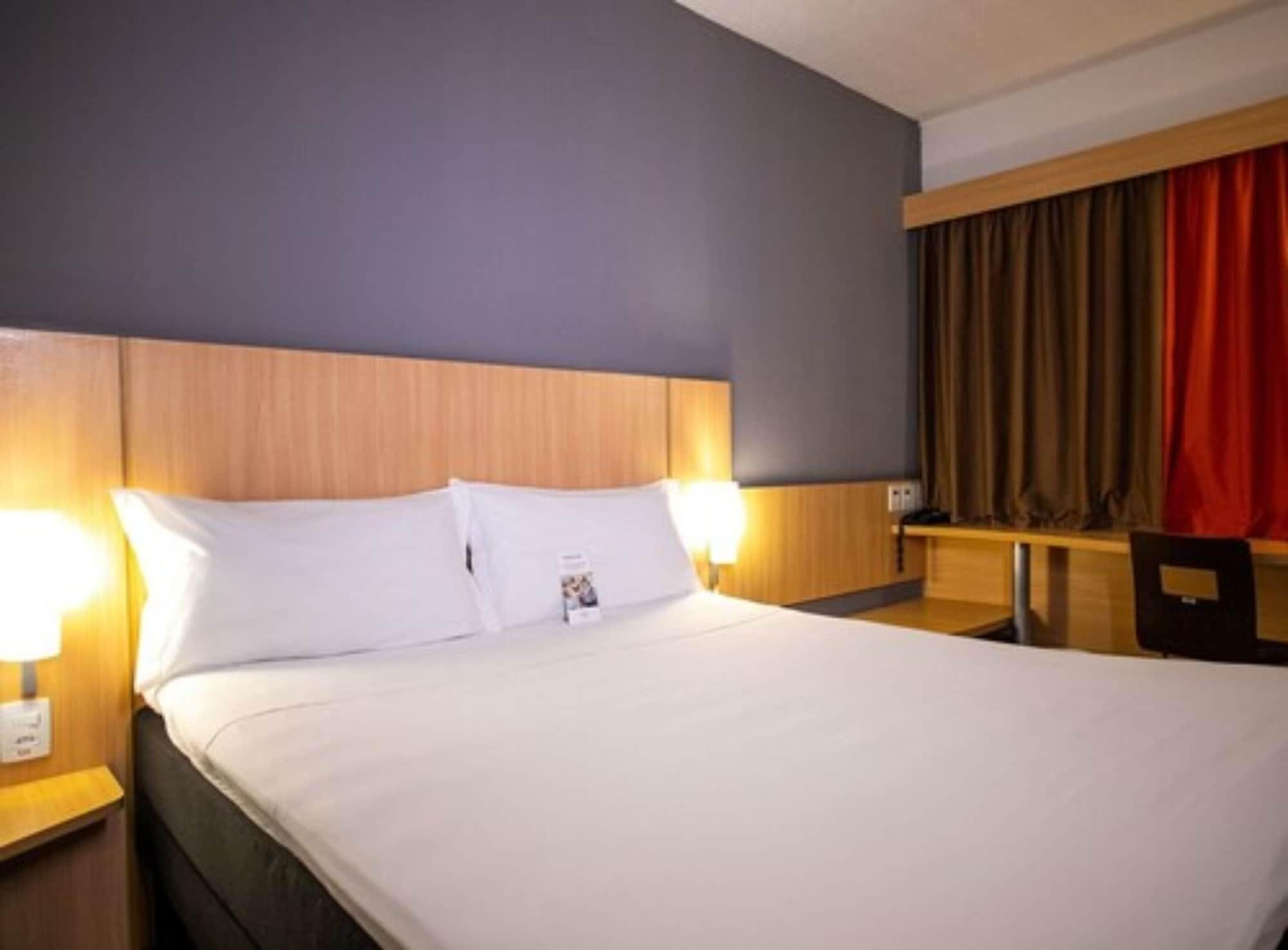 Ibis Petrolina Hotel Buitenkant foto