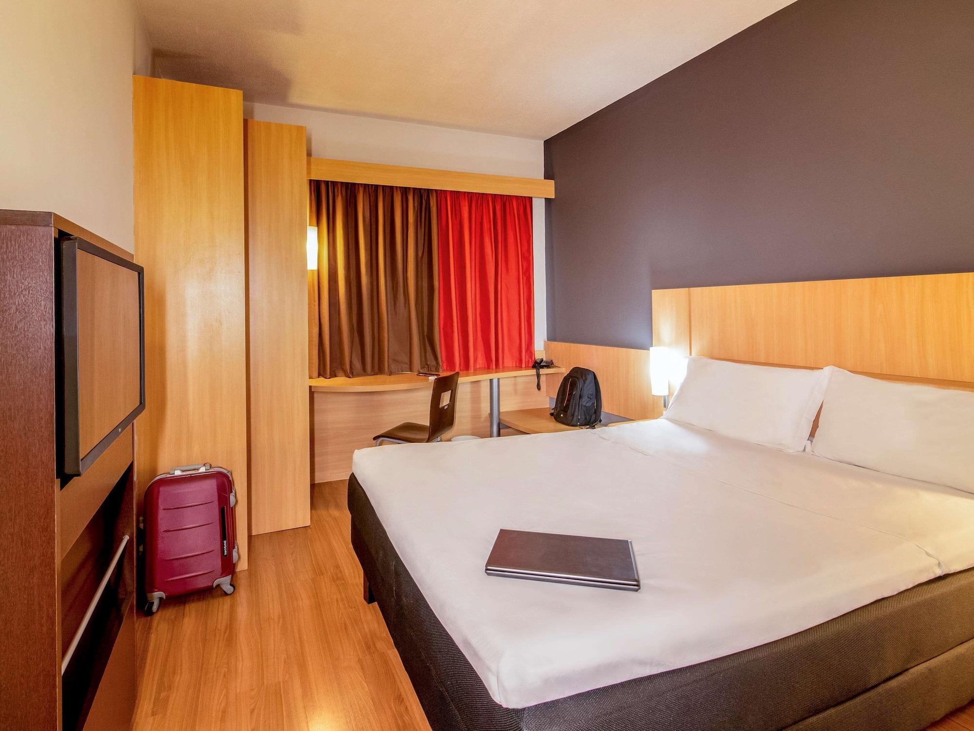 Ibis Petrolina Hotel Buitenkant foto