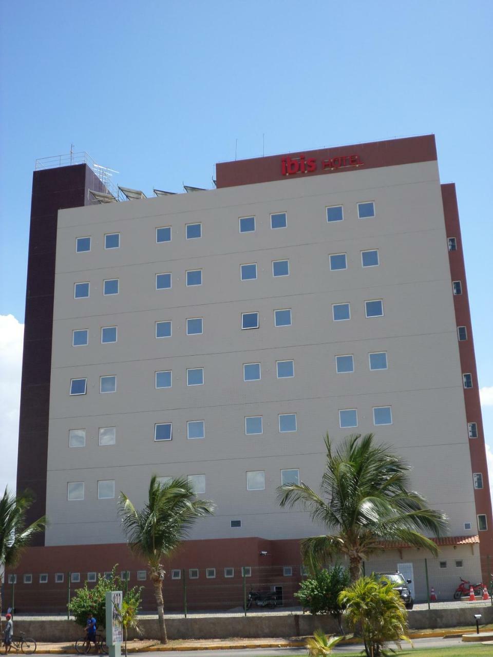 Ibis Petrolina Hotel Buitenkant foto